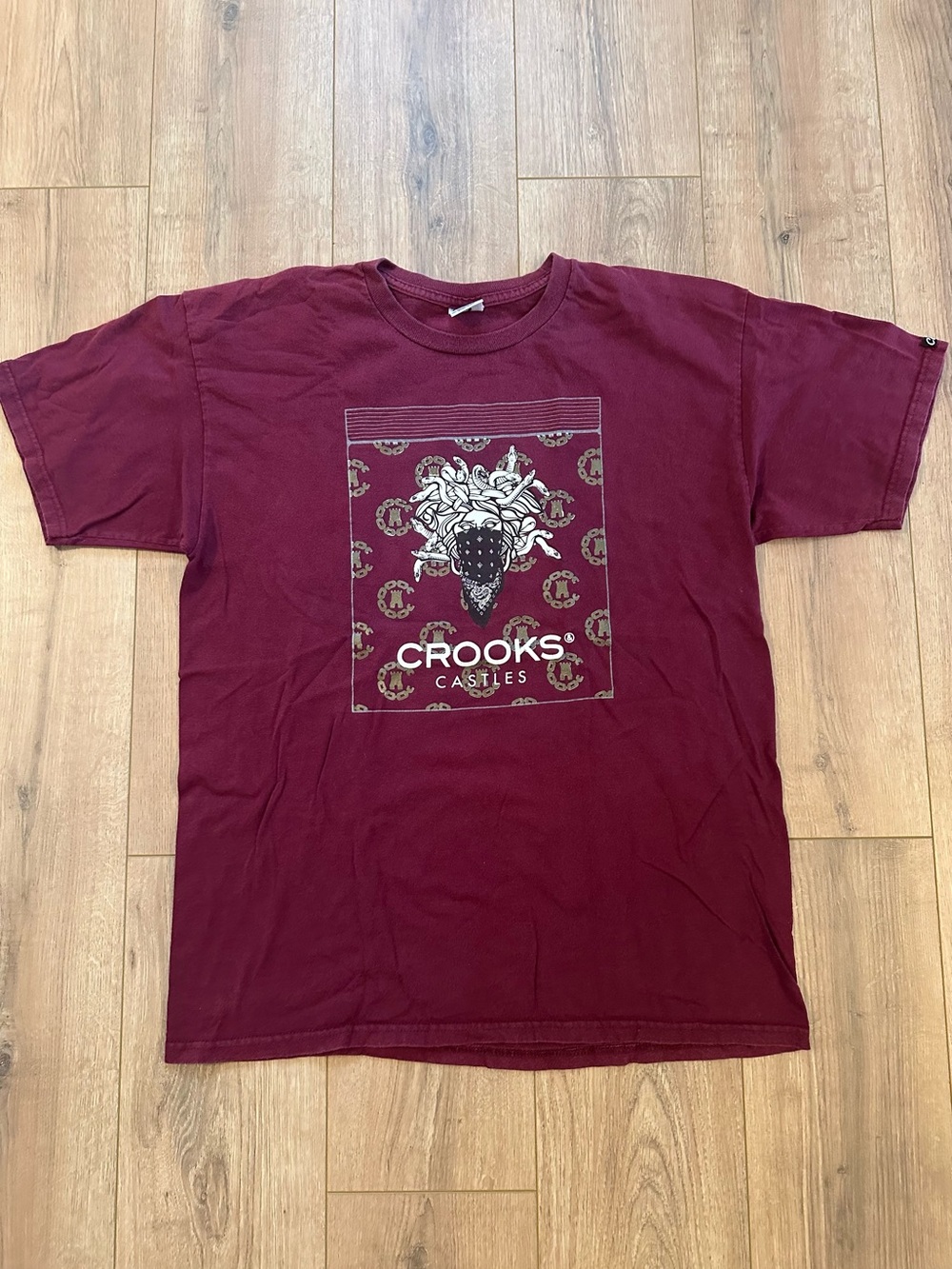 Crooks & Castles Men's Maroon Graphic Short Sleeve Tee Large